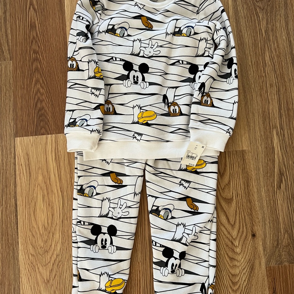 Mickey Mouse Kids Pajama Set 5T - White and Yellow